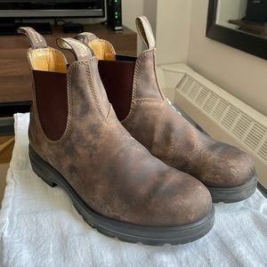 Blundstone Round Toe Chelsea Boot